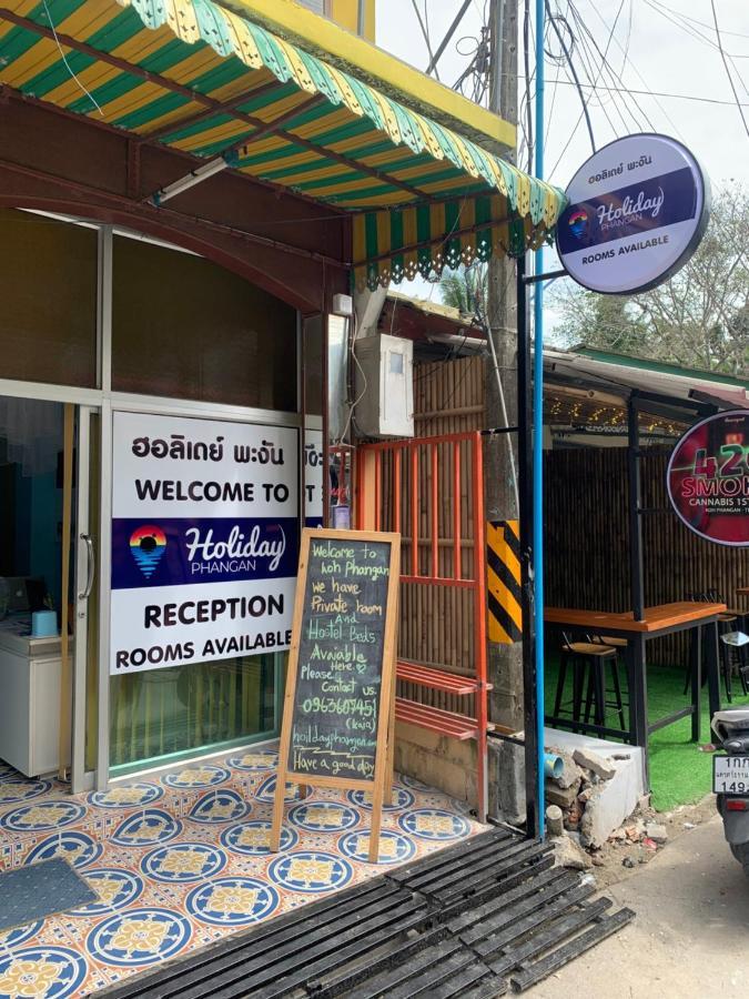 Holiday Phangan - Hostel & Bar Thongszala Kültér fotó